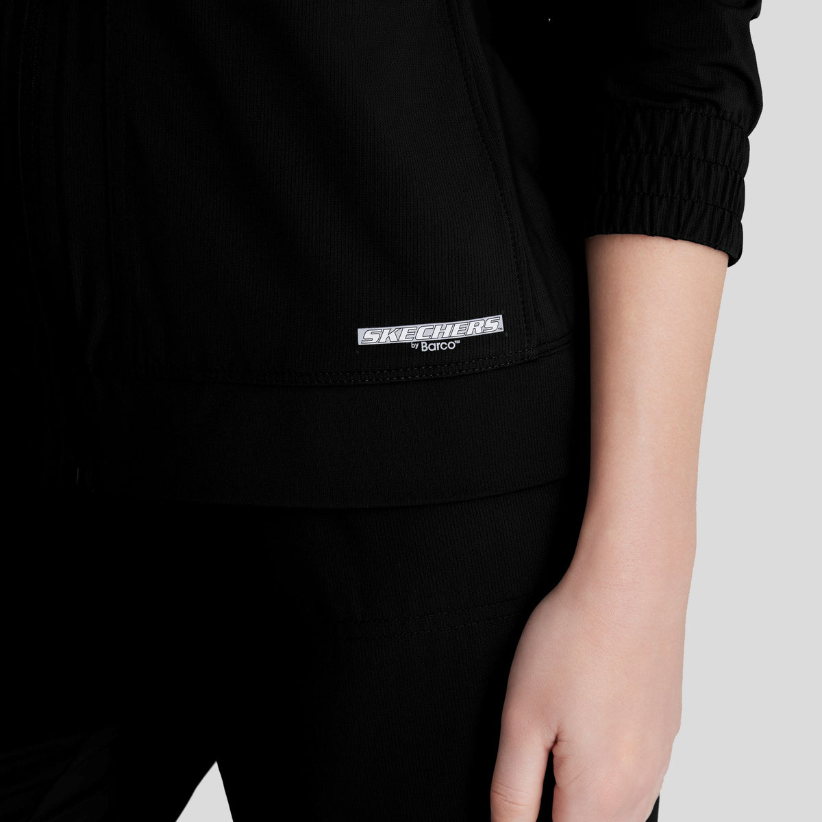 Contour 3-Pocket Front Zipper Warm Up | Black